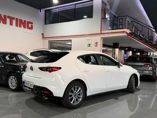 Mazda 3 2.5L E-SKY G MHEV 103kW 6AT Prime-line