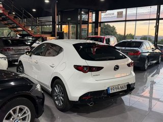 Mazda 3 2.5L E-SKY G MHEV 103kW 6AT Prime-line