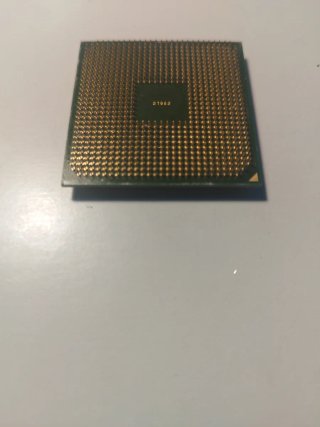 Procesador AMD Athlon 64 3000+ con disipador