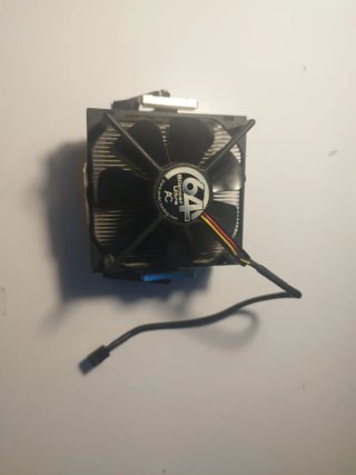 Procesador AMD Athlon 64 3000+ con disipador