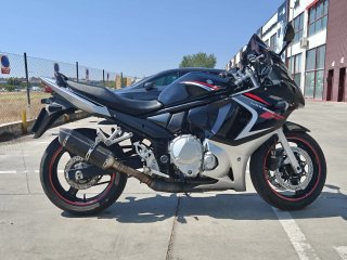 Suzuki GSX650F Moto Deportiva Negra/Plata