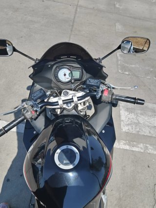 Suzuki GSX650F Moto Deportiva Negra/Plata