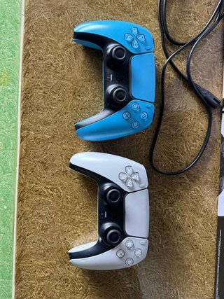 Consola PS5 Edición Digital + 2 Controles