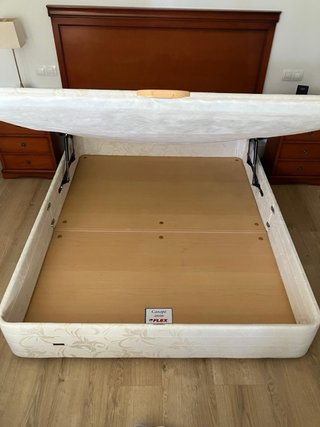 Cama Matrimonio 150x180 Madera y Tela