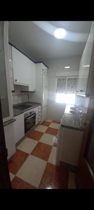 ALQUILER DE HABITACIÓN,