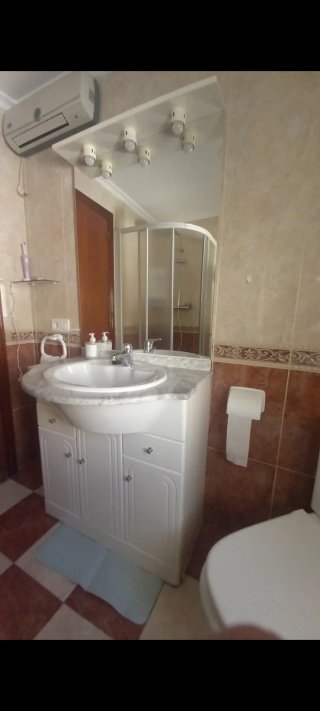 ALQUILER DE HABITACIÓN,
