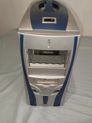Torre PC Plata y Azul