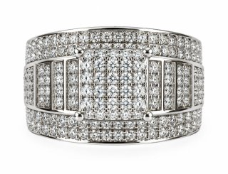 Anillo de plata con diamantes