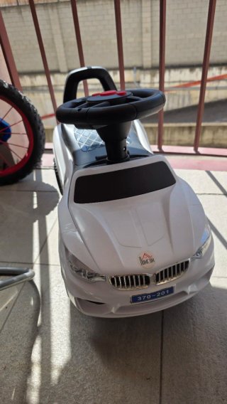 Coche correpasillos blanco para niños