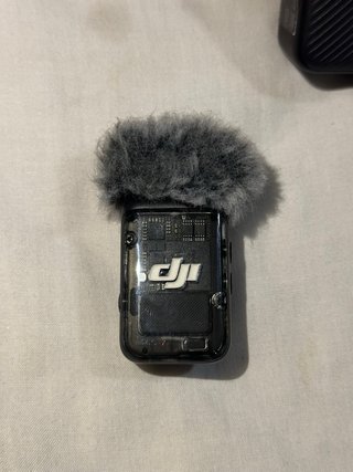 Micrófono DJI Negro y bateria osmo pocket 3