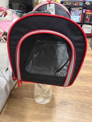 Transportín para perros negro y rojo