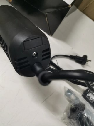 Amoladora / rebarbadora de 125mm y 1100w.