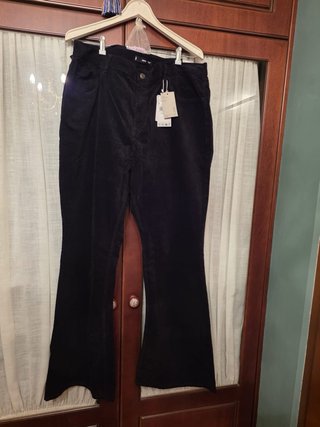 Pantalón terciopelo Mango talla 50