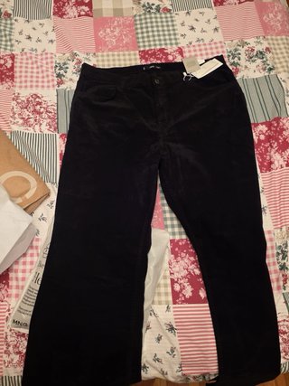 Pantalón terciopelo Mango talla 50