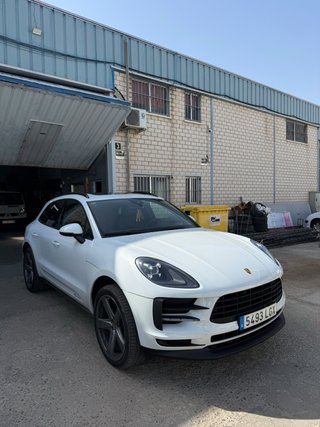 Porsche Macan 2021