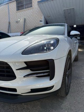 Porsche Macan 2021