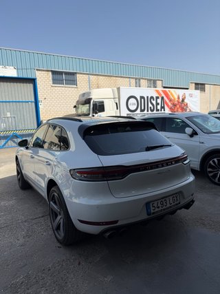 Porsche Macan 2021