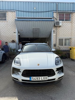Porsche Macan 2021