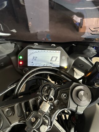 Yamaha R3 2024 Azul