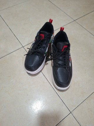 Zapatillas con ruedas T40