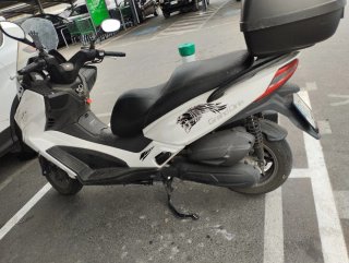 Moto Scooter Blanca 125c.c