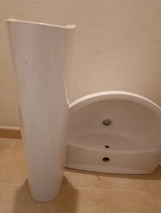 Lavabo y pedestal de cerámica blanco