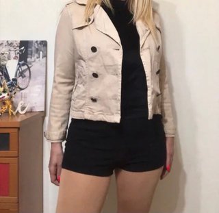 Gabardina corta Zara
