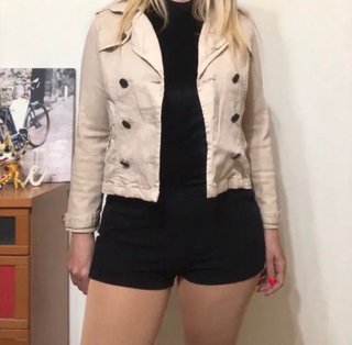 Gabardina corta Zara