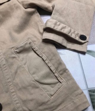 Gabardina corta Zara