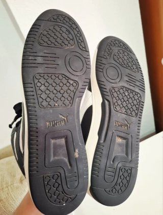 Botín Puma Negro y Blanco 41