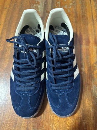 Adidas Spezial Azul Marino y Blanco