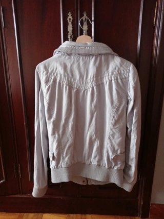 Chaqueta entretiempo gris