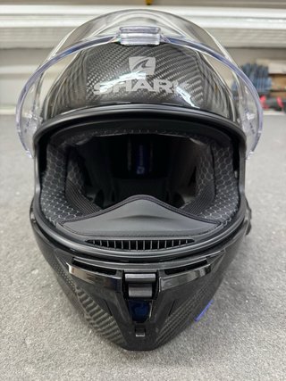 Casco Shark Talla M Carbono