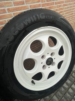 Llantas Mini Cooper y neumáticos 2004 Blancas