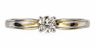 Anillo de compromiso con diamante