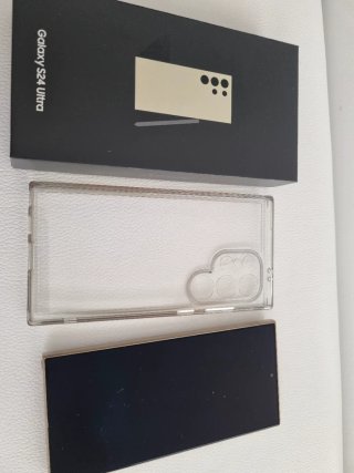 Samsung S24 Ultra 512GB Dorado + Caja