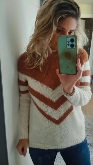Jersey Sezane Chevron marron y Blanco