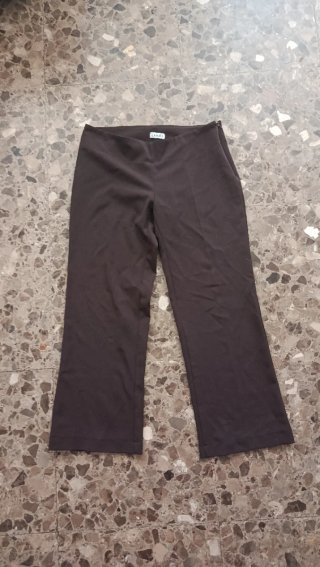 Pantalón acampanado marrón