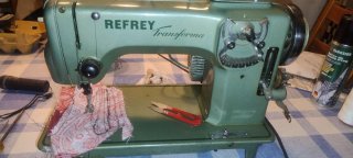 Máquina de coser Refrey Transforma