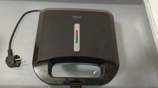 Sandwichera Qilive Negra