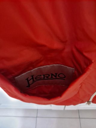 Chaqueta Herno plumón ultraligera reversible.