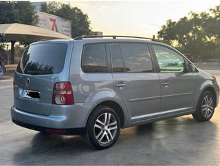 Volkswagen Touran 2008/ 7plaza