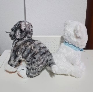 Peluche gato gris y blanco + peluche oso blanco