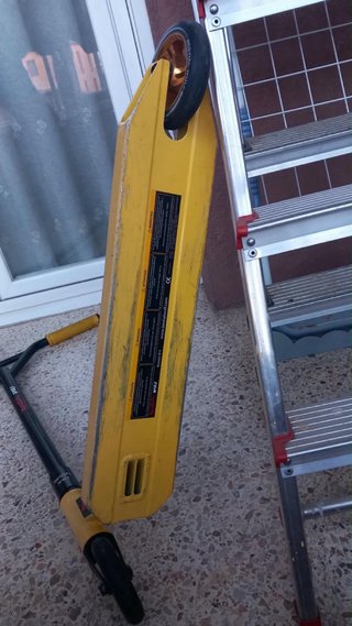 Patinete Bestial Wolf B12 Amarillo