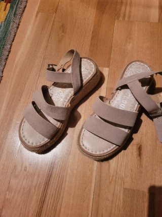 Sandalias Beige Cuña