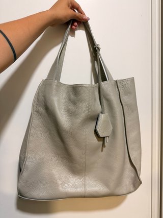 Bolso tote de piel grande gris