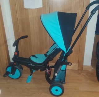 Triciclo Smartrike Azul y Negro