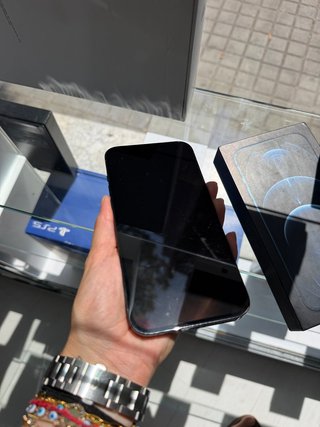 iPhone 12 Pro Max 256gb como nuevo