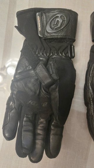 Guantes Garibaldi Talla S Negros