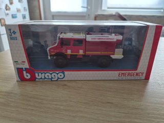 Camião Unimog Sapeur Pompier Burago